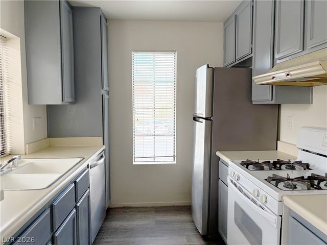 4813 Nara Vista Way 101, Las Vegas, NV 89103