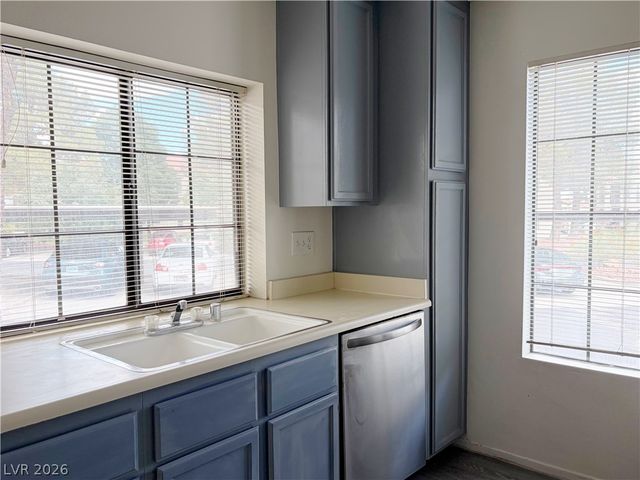 4813 Nara Vista Way 101, Las Vegas, NV 89103