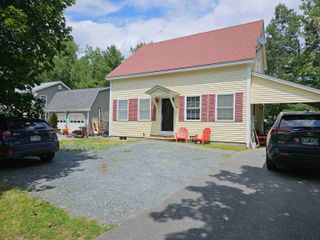 115 Hollow Drive, Hartford, VT 05001