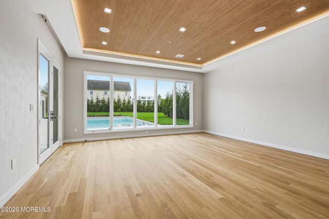 284 Norgrove Place, Long Branch, NJ 07740