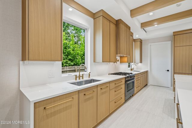 284 Norgrove Place, Long Branch, NJ 07740