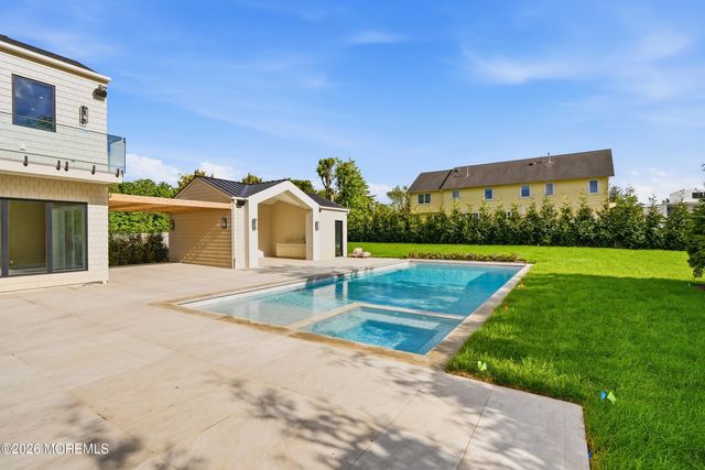 284 Norgrove Place, Long Branch, NJ 07740