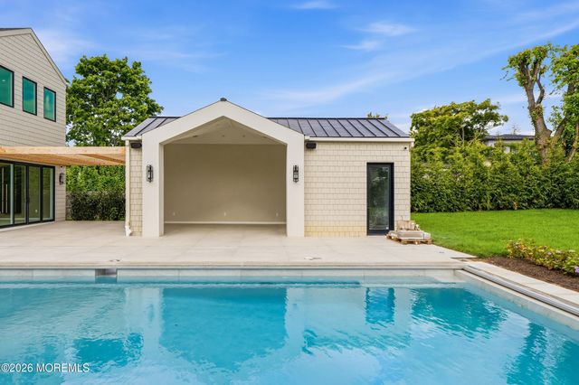 284 Norgrove Place, Long Branch, NJ 07740