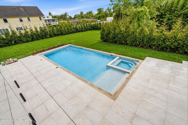 284 Norgrove Place, Long Branch, NJ 07740