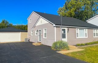 8738 Newland Avenue, Oak Lawn, IL 60453