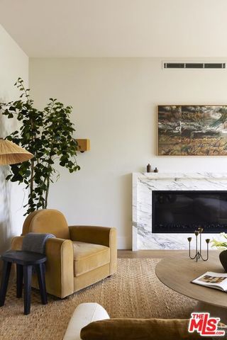 12128 Hesby Street, Valley Village, CA 91607