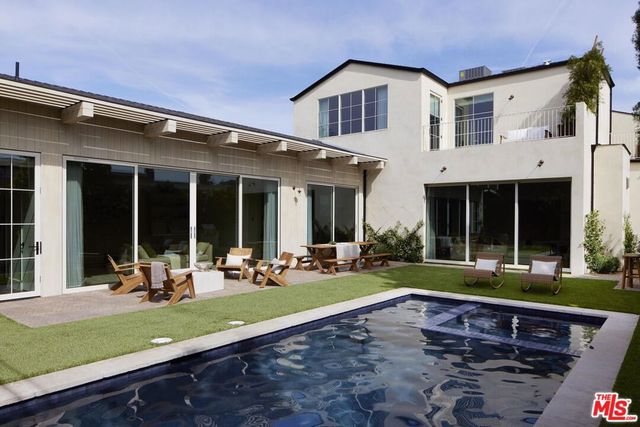 12128 Hesby Street, Valley Village, CA 91607