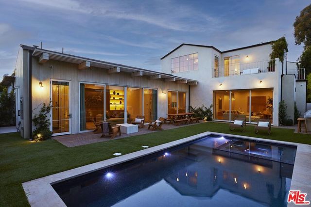 12128 Hesby Street, Valley Village, CA 91607