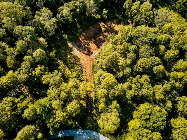 60 Stone Wall Path, Red Hook, NY 12571