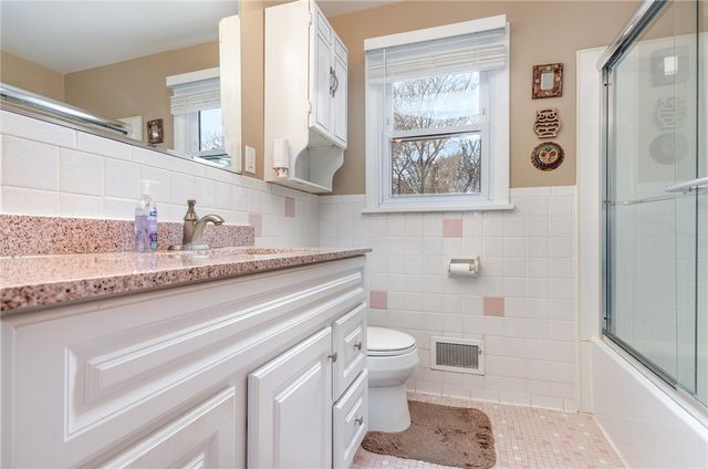 27 Marr Drive, Henrietta, NY 14534