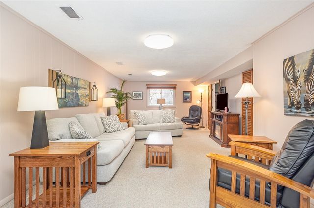 27 Marr Drive, Henrietta, NY 14534