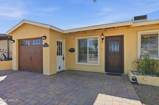 2021 E HOWE Avenue, Tempe, AZ 85281