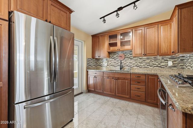 2021 E HOWE Avenue, Tempe, AZ 85281