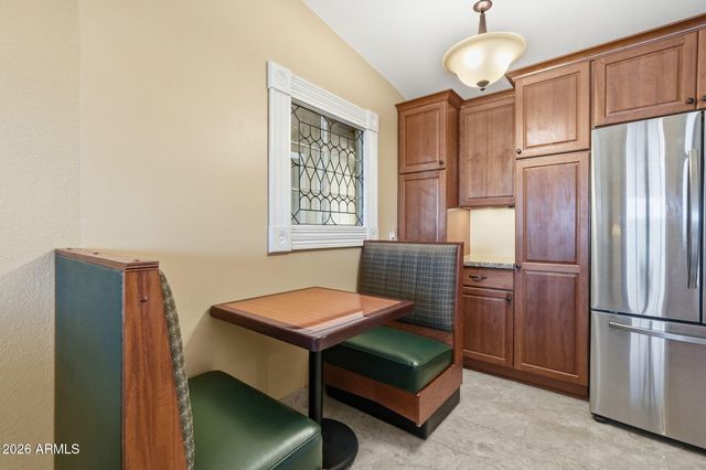 2021 E HOWE Avenue, Tempe, AZ 85281