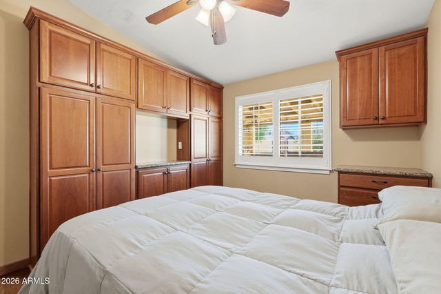 2021 E HOWE Avenue, Tempe, AZ 85281