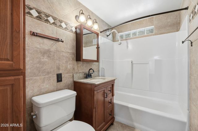 2021 E HOWE Avenue, Tempe, AZ 85281