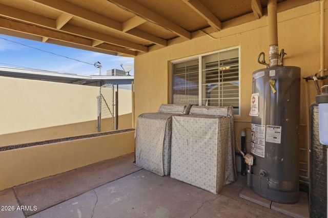 2021 E HOWE Avenue, Tempe, AZ 85281