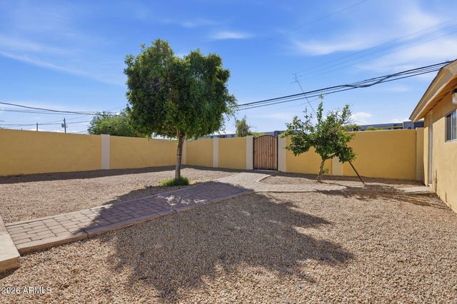 2021 E HOWE Avenue, Tempe, AZ 85281