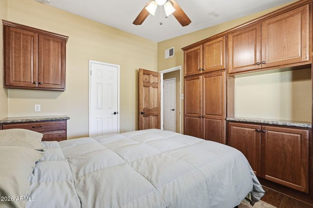 2021 E HOWE Avenue, Tempe, AZ 85281