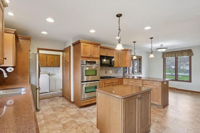 N61W29595 Woodfield ROAD, Hartland, WI 53029