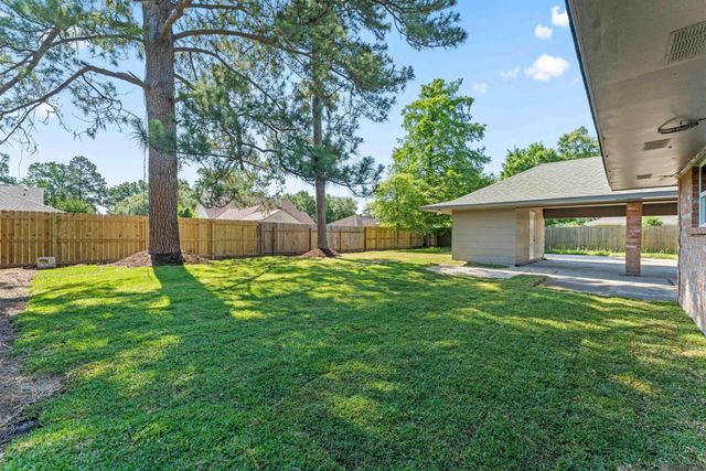 1425 Shadybrook Dr, Baton Rouge, LA 70816