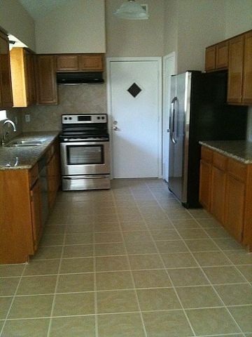 12511 Riverbend, Mont Belvieu, TX 77523