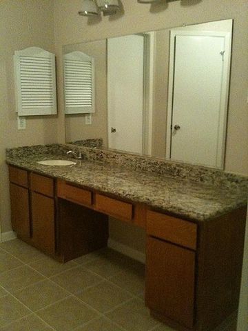 12511 Riverbend, Mont Belvieu, TX 77523