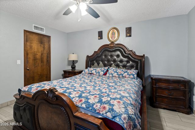 1459 W BENTLEY Street, Mesa, AZ 85201