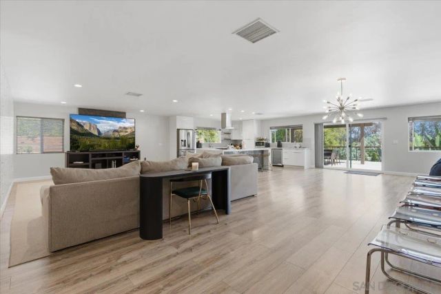 907 Seph Way, Escondido, CA 92027
