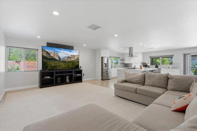 907 Seph Way, Escondido, CA 92027
