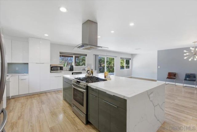 907 Seph Way, Escondido, CA 92027