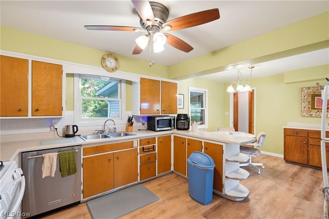 7851 N Boyden Road, Sagamore Hills, OH 44067