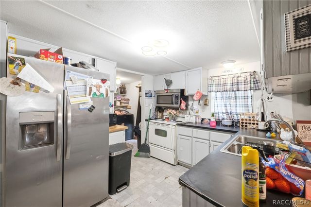 5699 S Sandalwood Way, Floral City, FL 34436