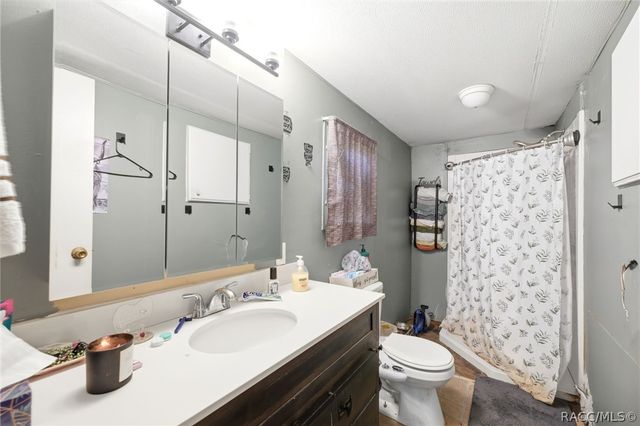 5699 S Sandalwood Way, Floral City, FL 34436