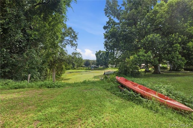 5699 S Sandalwood Way, Floral City, FL 34436
