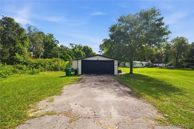 5699 S Sandalwood Way, Floral City, FL 34436
