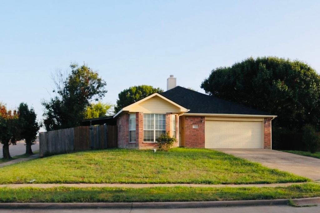 3155 Ponds Edge Trail, Grand Prairie, TX 75052