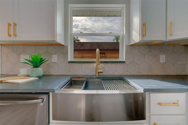 1837 SOURWOOD BOULEVARD, Dunedin, FL 34698