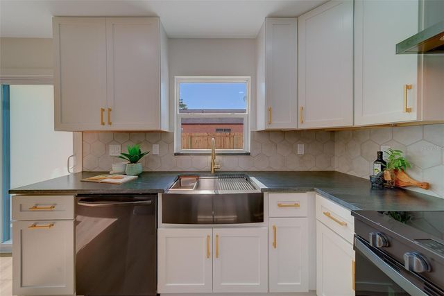 1837 SOURWOOD BOULEVARD, Dunedin, FL 34698