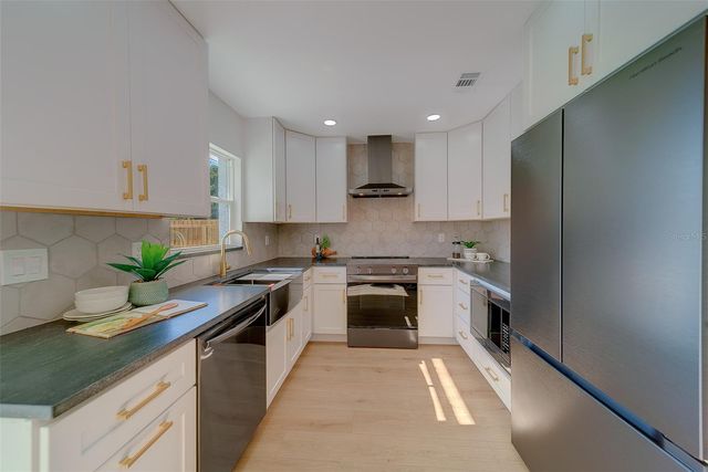 1837 SOURWOOD BOULEVARD, Dunedin, FL 34698