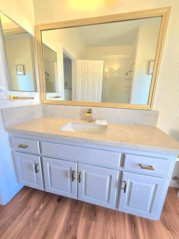 30606 Falling Star Circle, Valley Center, CA 92082