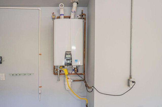 30606 Falling Star Circle, Valley Center, CA 92082