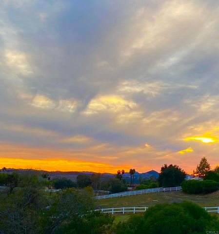 30606 Falling Star Circle, Valley Center, CA 92082