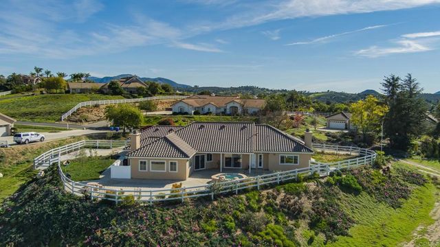 30606 Falling Star Circle, Valley Center, CA 92082