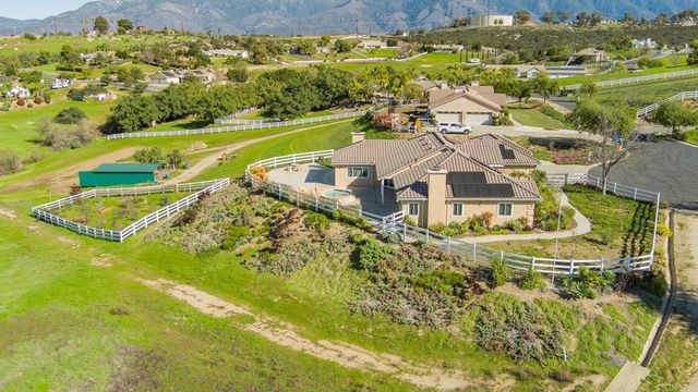30606 Falling Star Circle, Valley Center, CA 92082