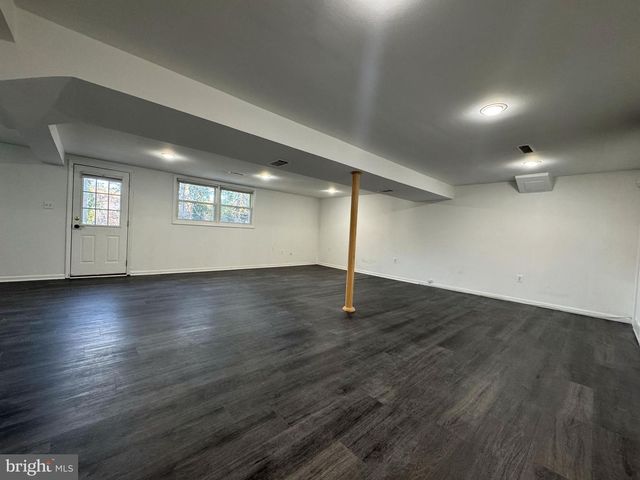 131 CASMAR ST SE, Vienna, VA 22180