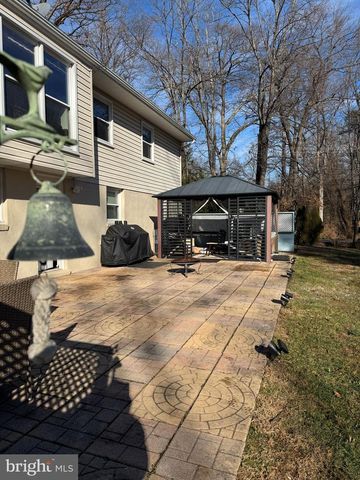 131 CASMAR ST SE, Vienna, VA 22180