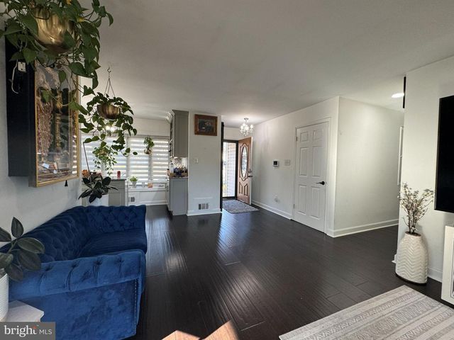 131 CASMAR ST SE, Vienna, VA 22180