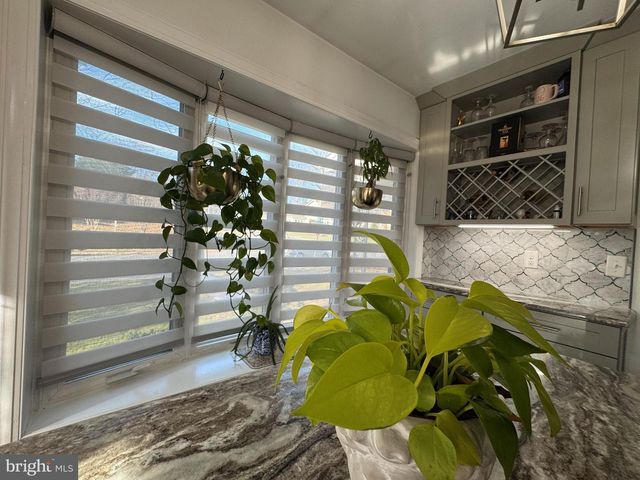 131 CASMAR ST SE, Vienna, VA 22180