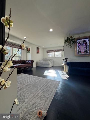 131 CASMAR ST SE, Vienna, VA 22180